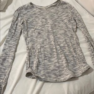 Lululemon long sleeve shirt